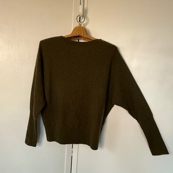 Garret Hill 100% Cashmere Raglan Sleeve sweater Small Green - Picture 1 of 5
